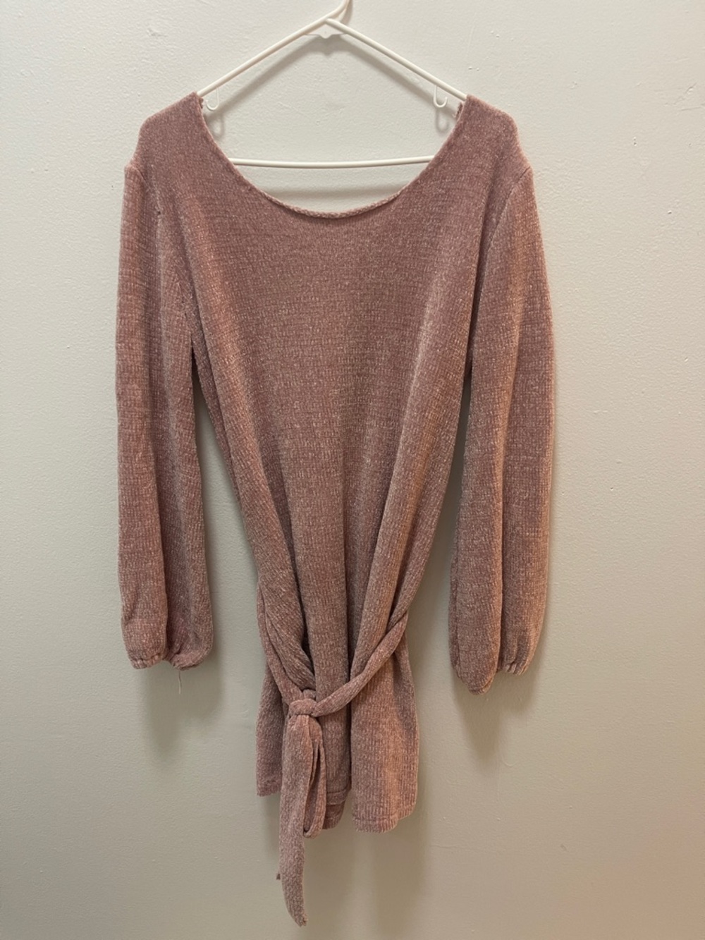 Vestique Dusty Rose Scoop Neck Sweater Dress with Belt